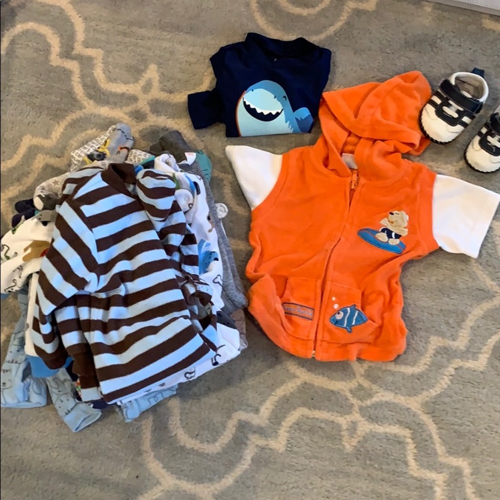 A bundle of baby boy clothes 9-12 months